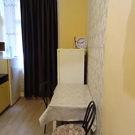 アパート Smart Econom For Near Opera リヴィウ