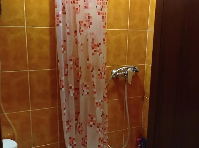 Smart Econom For Near Opera リヴィウ