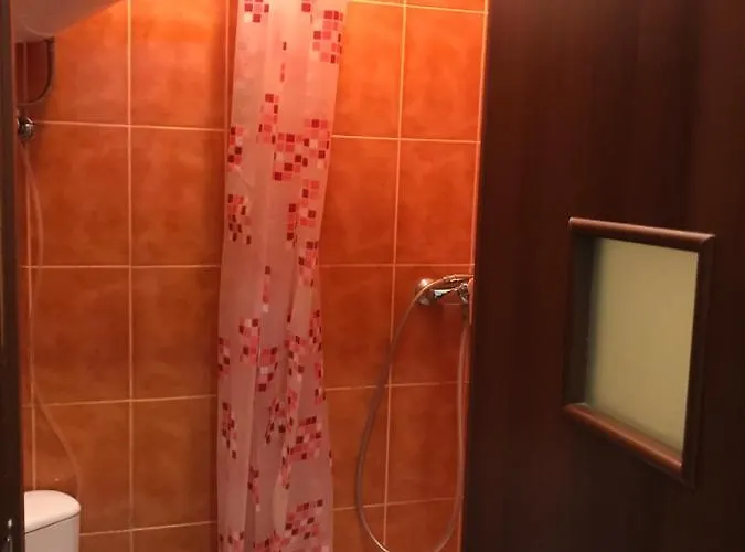 Smart Econom For Near Opera リヴィウ